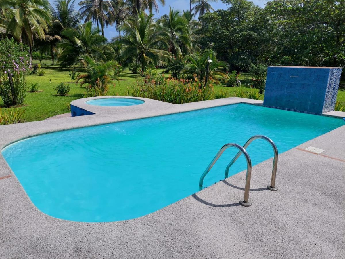 All Rankins Eco-Lodge Tortuguero Exterior foto